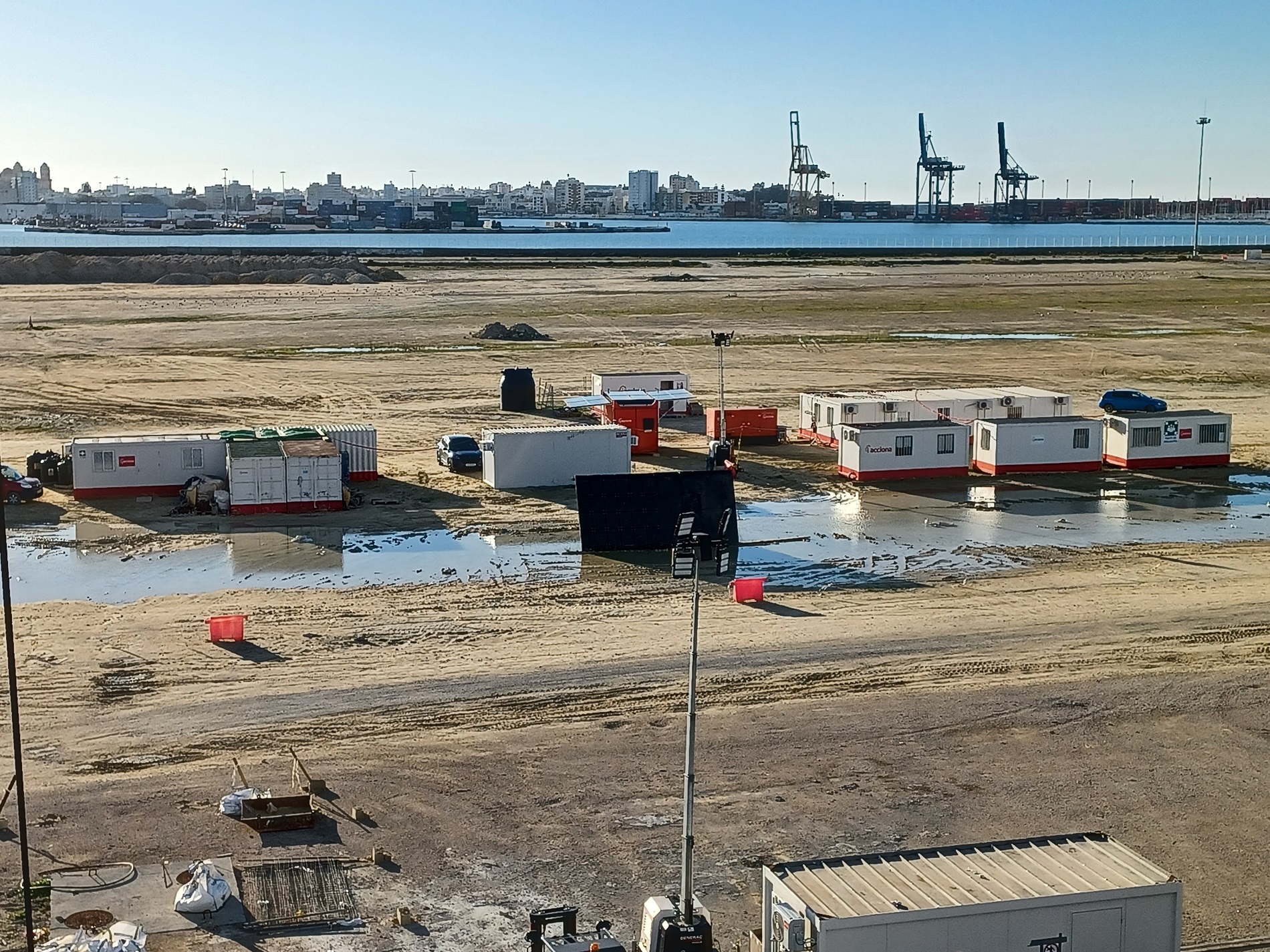 Solarator® Compact 50+ kVa seen from a distance at a Spanish port terminal